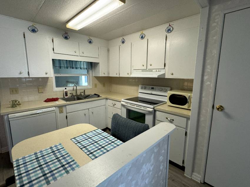 315 Murray Drive a Lakeland, FL Mobile or Manufactured Home for Sale